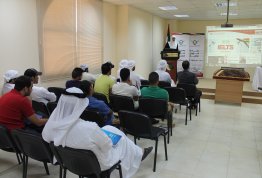 لقاء إرشادي لطلبة كلية إدارة الأعمال الجدد في جامعة العين (مقر أبوظبي)