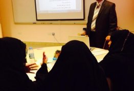 A workshop entitled creativity and thinking and innovation in cooperation with the Deanship of Student Affairs and the School of Sheikha girl pleasure