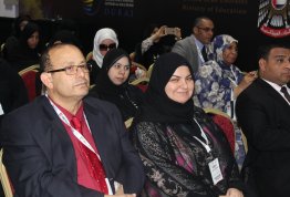 مشاركة جامعة العين في منتدى التعليم العالمي ومعرض المستلزمات 2015
