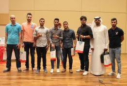 تكريم طلبة الجامعة المتميزين في فعاليات عمادة شؤون الطلبة - مقر أبوظبي