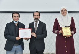 تكريم طلبة لائحة شرف الجامعة للفصل الأول 2021-2022 (مقر أبوظبي)