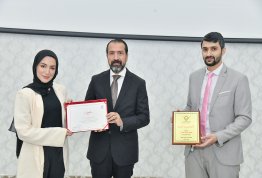 تكريم طلبة لائحة شرف الجامعة للفصل الأول 2021-2022 (مقر أبوظبي)