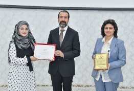تكريم طلبة لائحة شرف الجامعة للفصل الأول 2021-2022 (مقر أبوظبي)