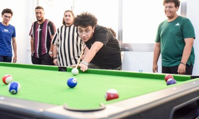 An Exciting Competition between AAU Students in a Billiards Tournament