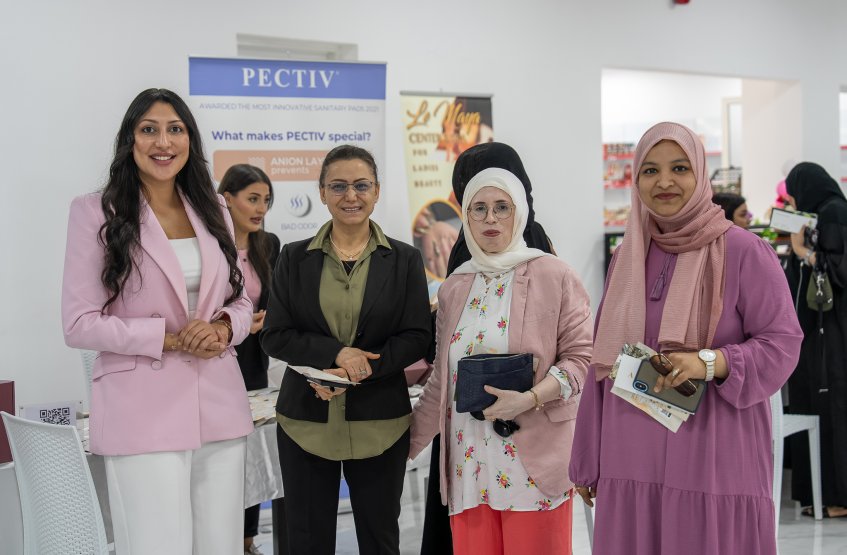 فعالية التوعية بسرطان الثدي (خيوط الأمل) 