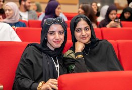 حفل تكريم لائحة شرف الجامعة 2024-2025 مقري العين وأبوظبي